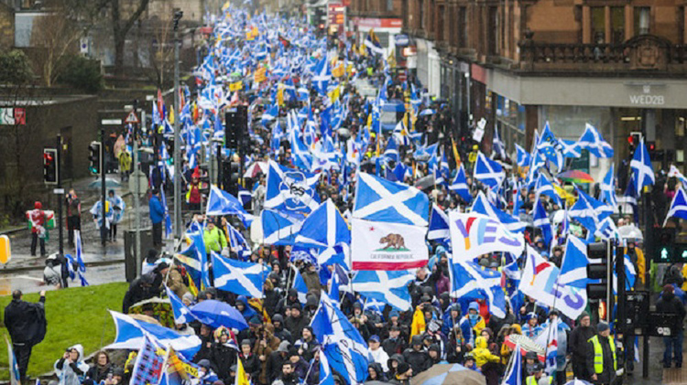 Opinion poll indicates surge in support for Scottish independence 