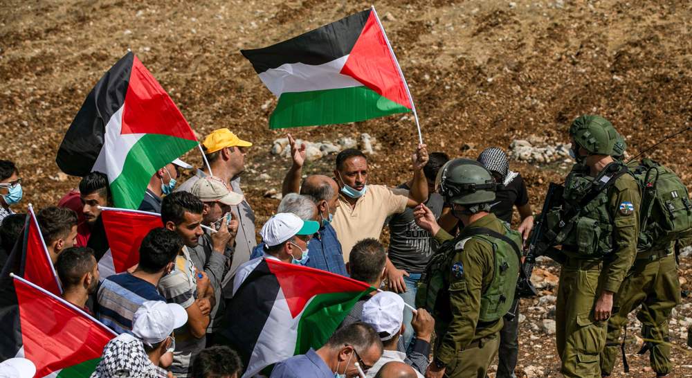Israeli forces attack, injure Palestinian protesters in West Bank