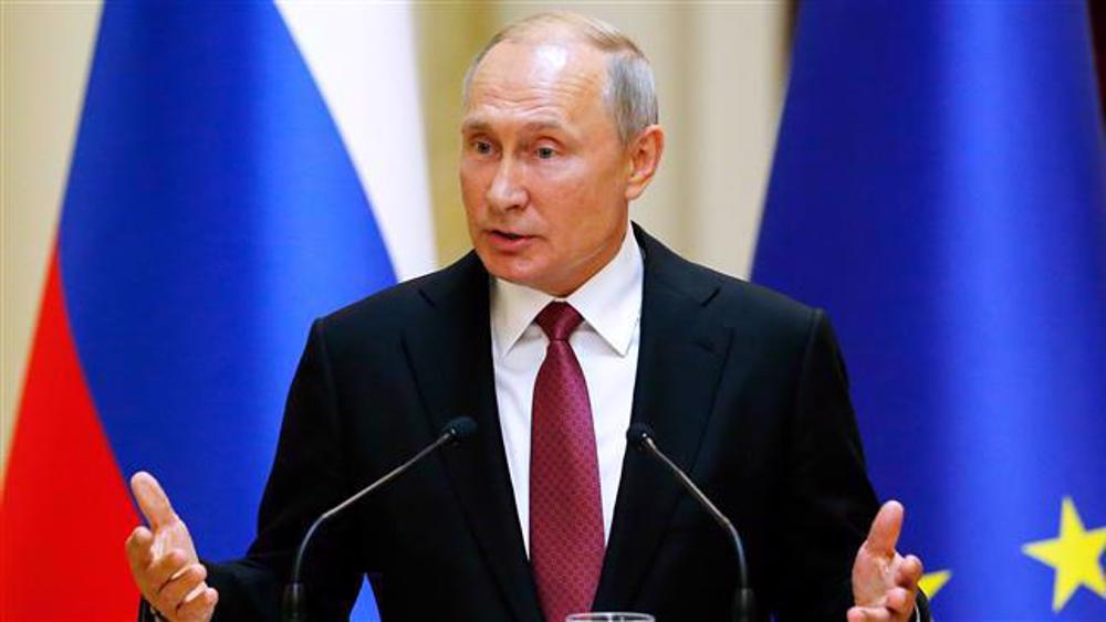 Putin backs initiative to protect sentiments of religious believers