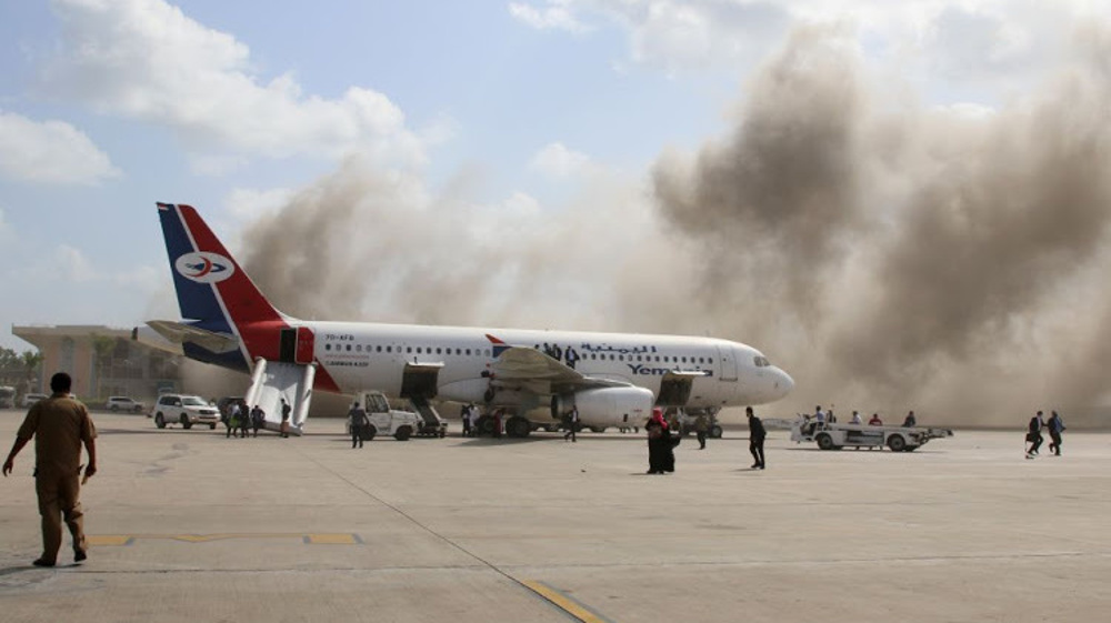 Blasts hit Yemen's Aden airport