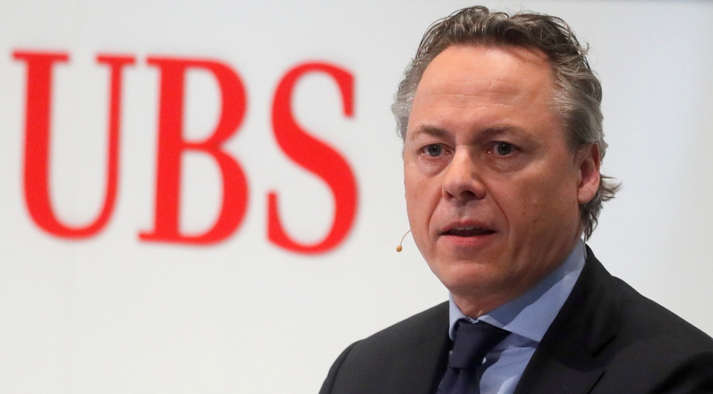 Prosecutors to investigate UBS chief over money laundering case
