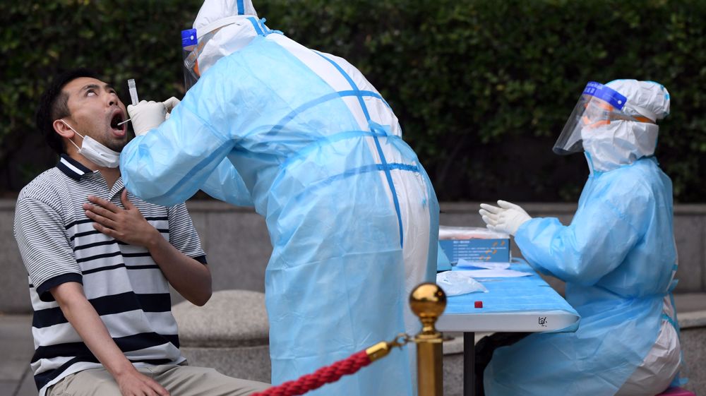 UK doctors blast secrecy over false negative COVID-19 tests