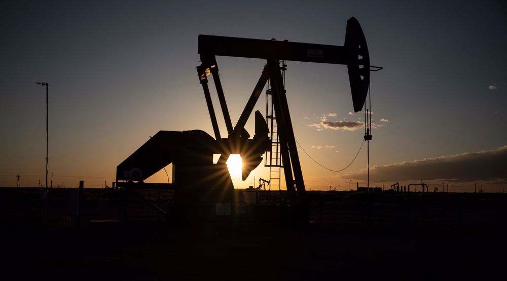 Oil falls as surprise US stock build douses demand recovery hopes