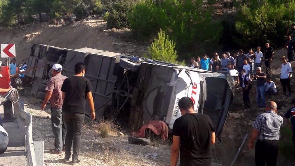 5 soldiers die, 10 injured in bus crash in southern Turkey