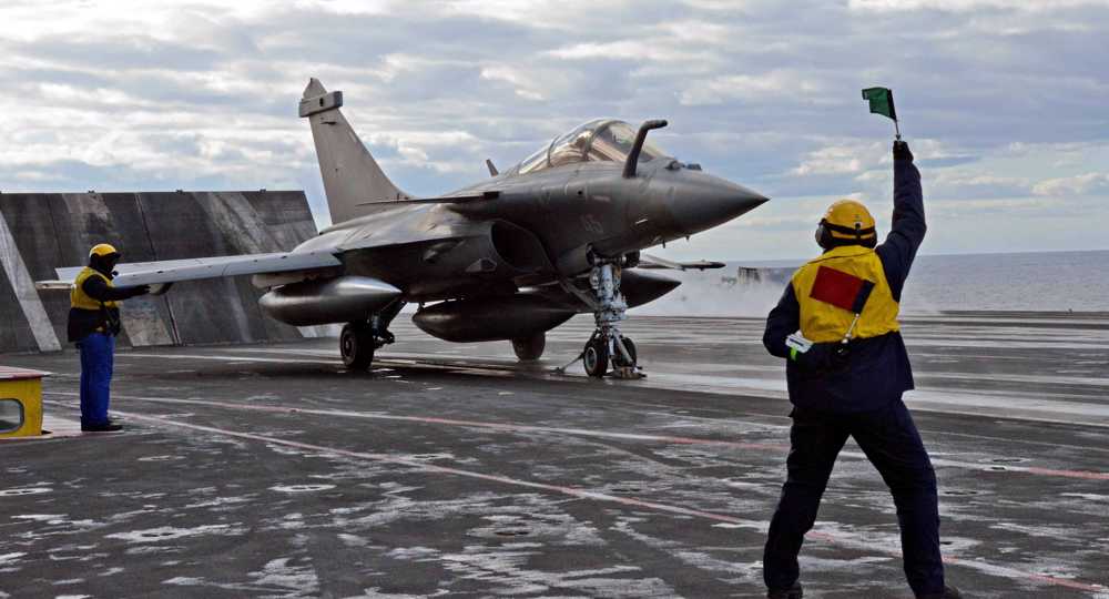 India uses arrival of new French fighter jets to warn China