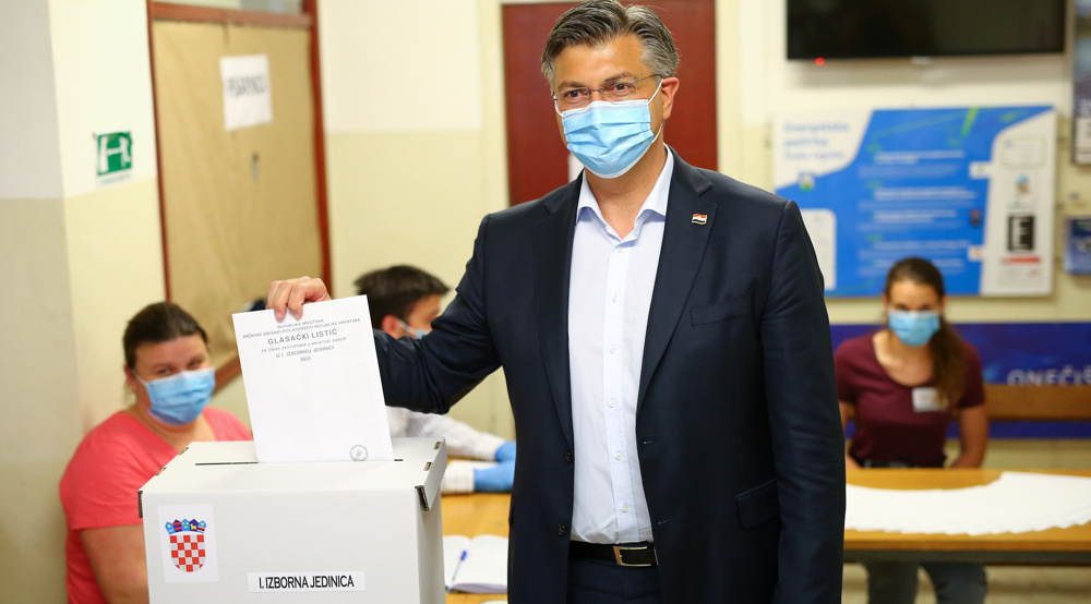 Croatian political leaders vote in post-lockdown election