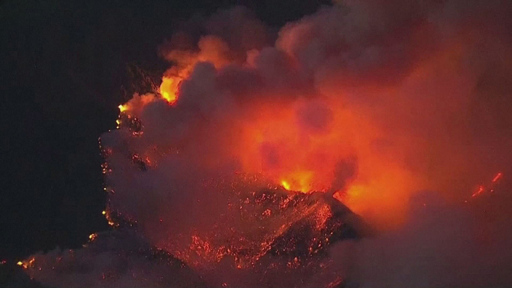 Southern California 'Apple Fire' forces nearly 8,000 to evacuate