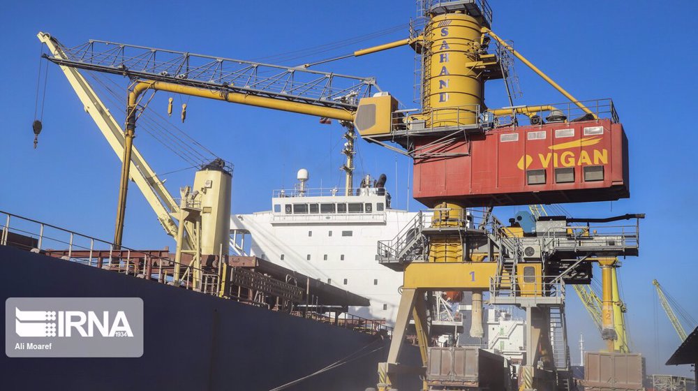 Iran keeps investing in ports despite pandemic