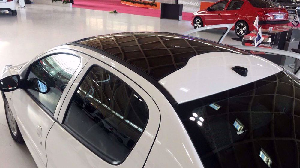 IKCO develops panoramic roof for Peugeot 207