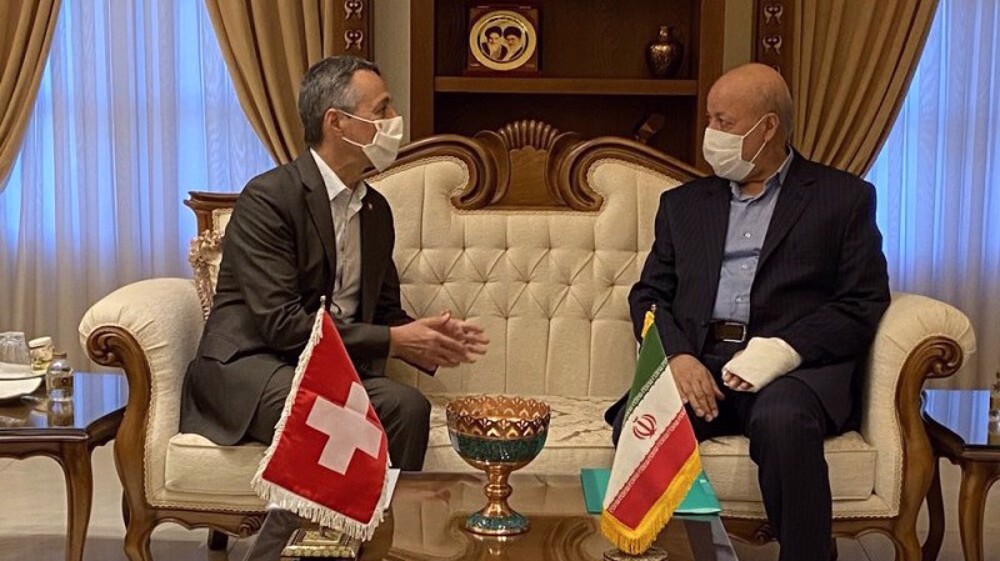 Swiss FM calls for boosting scientific, tourism ties with Iran