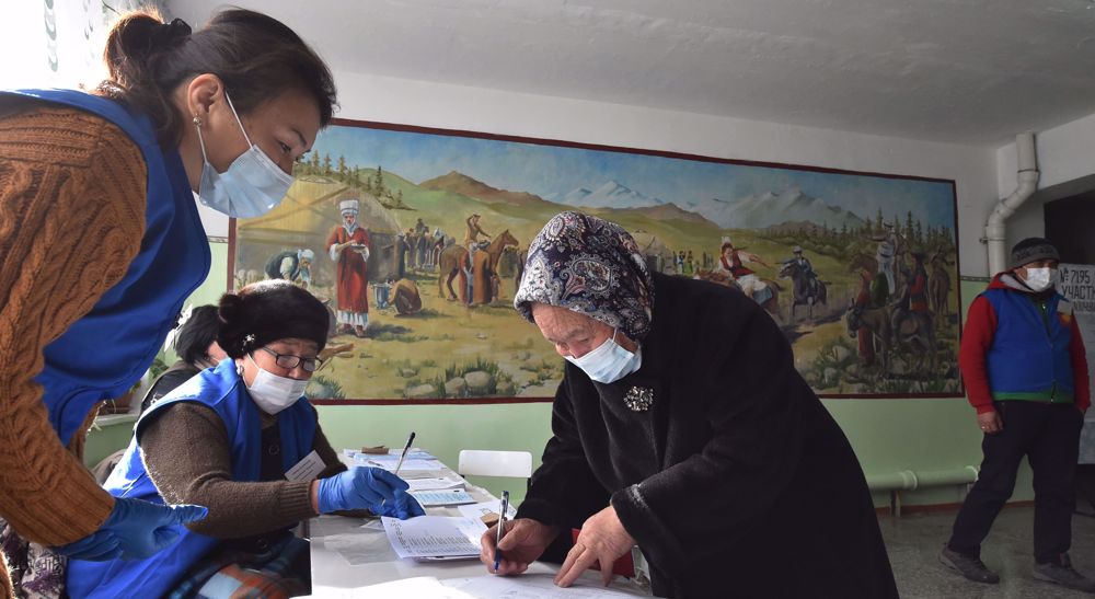 Kyrgyz nationalist wins landslide victory in presidential poll