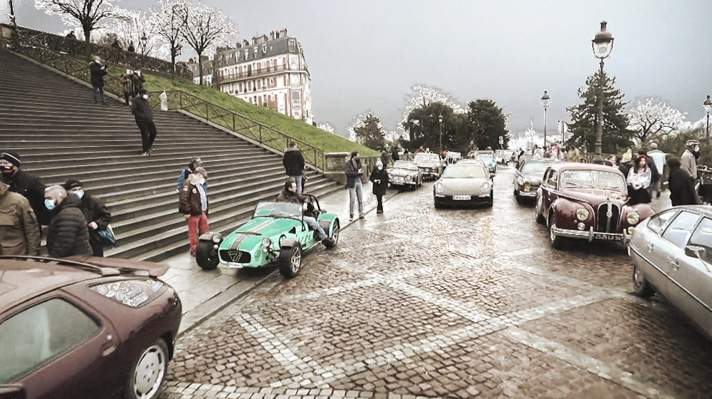 Vintage car enthusiasts take trip down memory lane in Paris