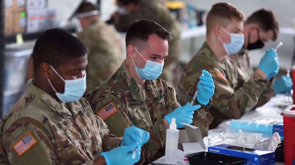 Hundreds of thousands of US troops remain unvaccinated as deadlines near