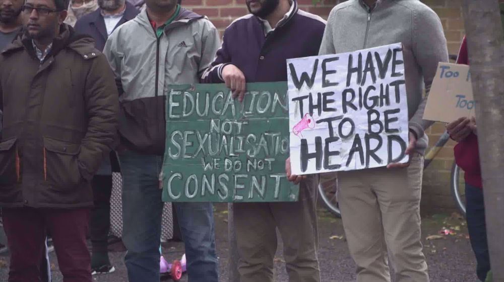 ‘Our children, our choice,’ UK Muslim parents protest relationship education