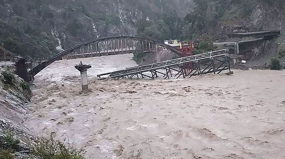 Floods, landslides kill 116 in India, Nepal