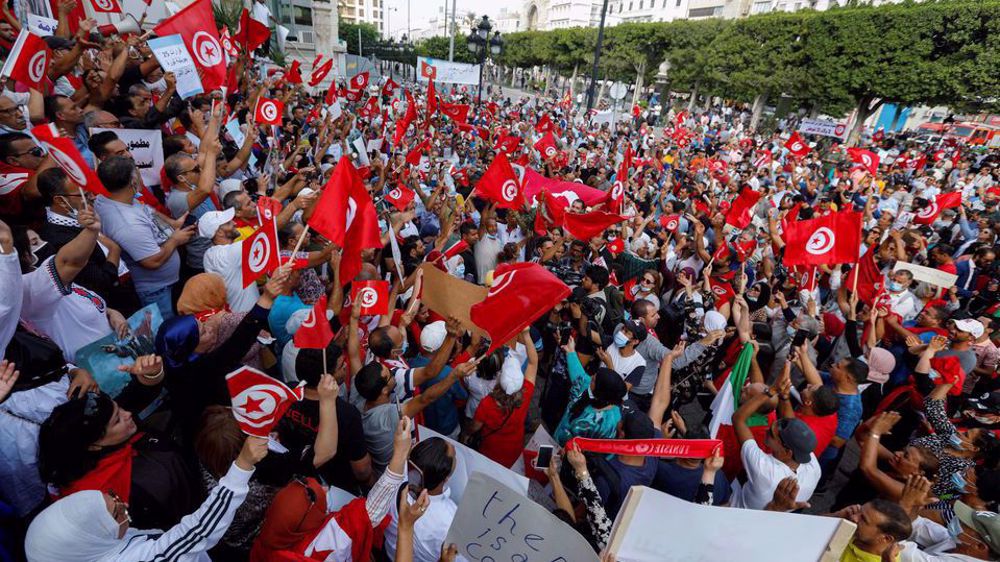Thousands rally in Tunisia to support President Saied, urge change to political system
