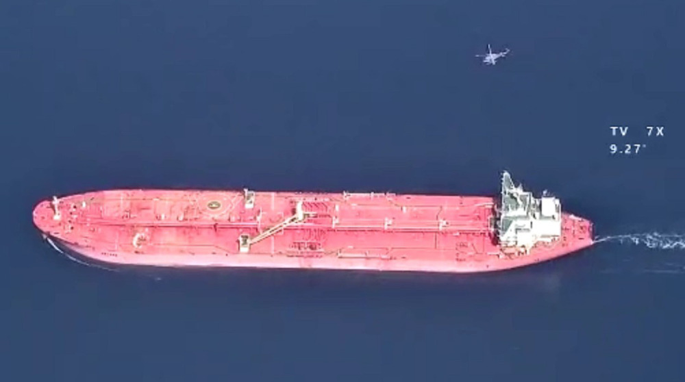 IRGC releases footage of confronting US piracy targeting Iranian oil in Sea of Oman