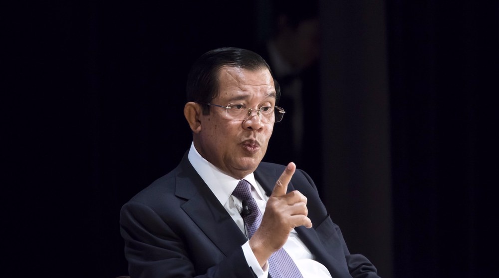 Cambodia PM orders destruction of US weapons after arms ban