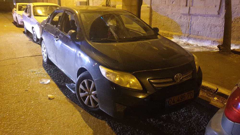 Israeli settlers vandalize Palestinian cars in occupied al-Quds