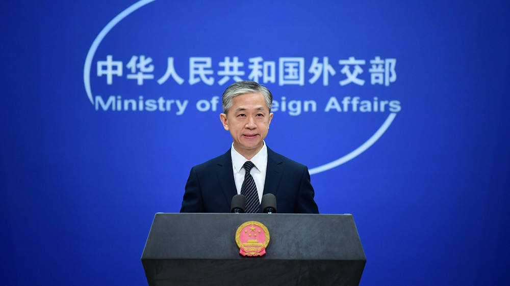 پکن: «آمریکا در مورد لکه دار کردن چین به هر وسیله ای تردید ندارد».