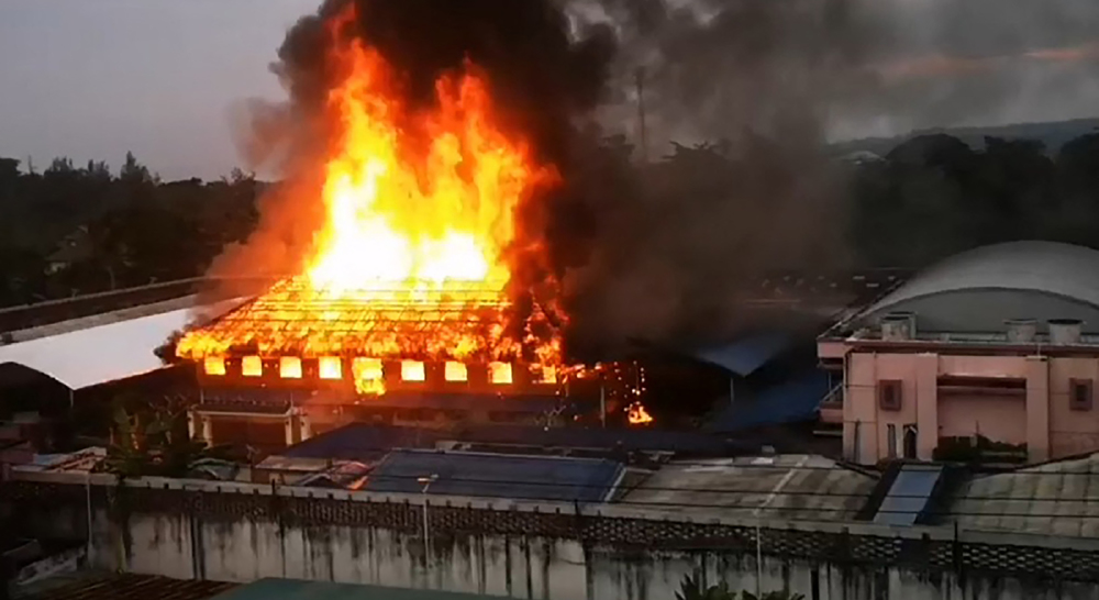 Thai prison set on fire during riot over coronavirus cluster