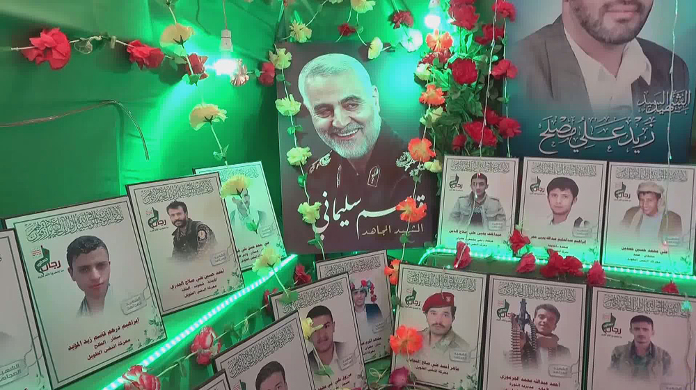 Yemenis hold exhibition to remember martyrs of Saudi-led war