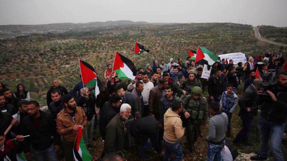 Red Crescent: 30 Palestinians injured in anti-settlement protests near Nablus