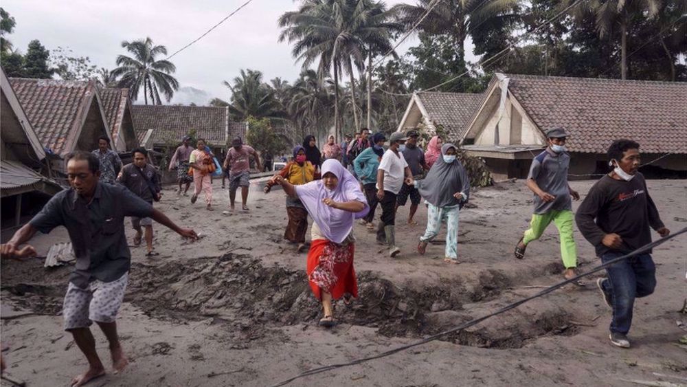 Over dozen killed, thousands fleeing as volcano erupts in Indonesia  