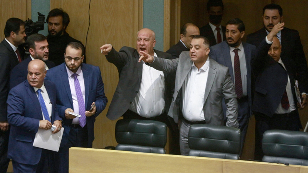 Jordanian MPs leave session in protest over pact with Israel