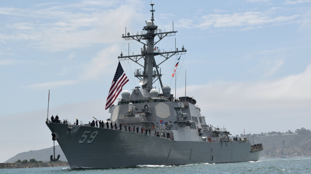 US warship sails near islands claimed by China