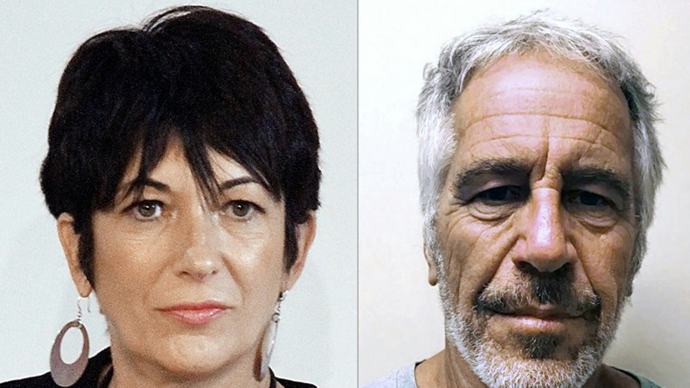 Ghislaine Maxwell offers to give up British citizenship in desperate bid to secure bail 