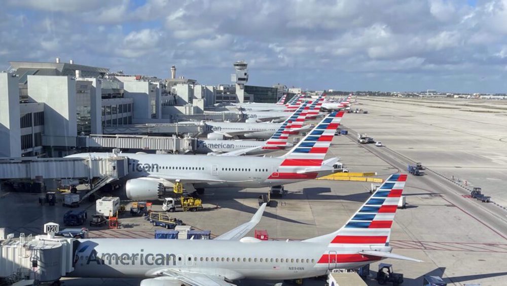 American Airlines warns of 13,000 layoffs as pandemic pain persists