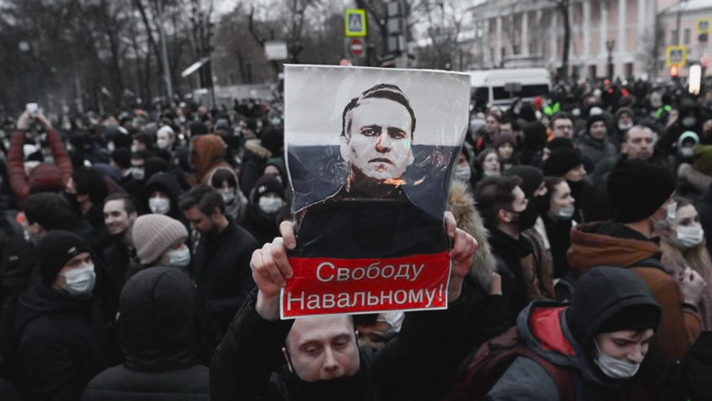 Russia expels European diplomats over Navalny protests