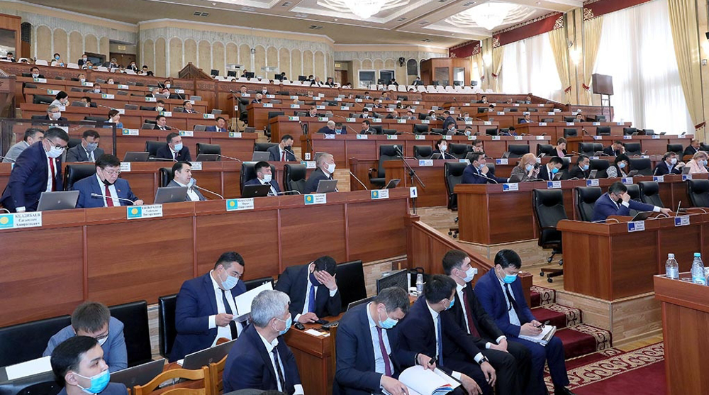 Kyrgyzstan parliament approves referendum on new constitution