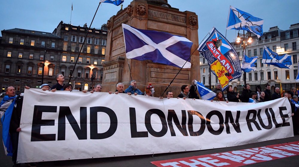 Scottish nationalists vow to hold referendum on independence from UK