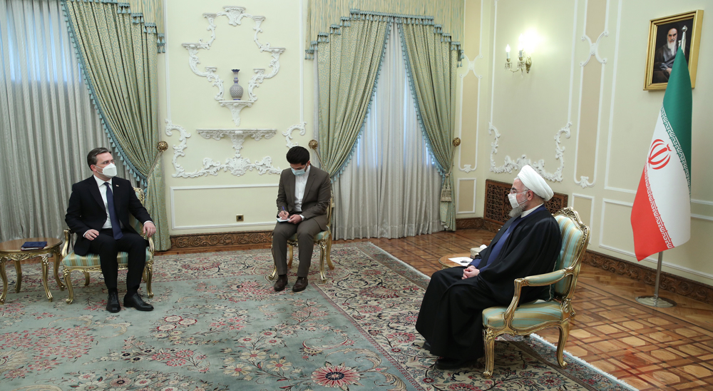 Rouhani: Sanctions removal world’s chance for more economic cooperation with Iran