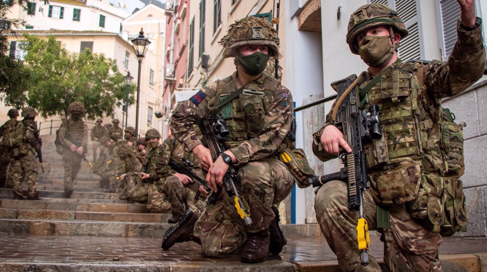 British troops practice urban combat in Gibraltar
