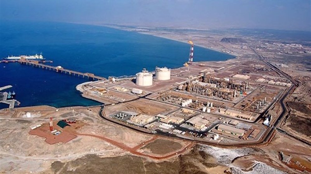 Shabwa governor warns of Saudi-UAE plot to destroy Yemen’s gas facilities