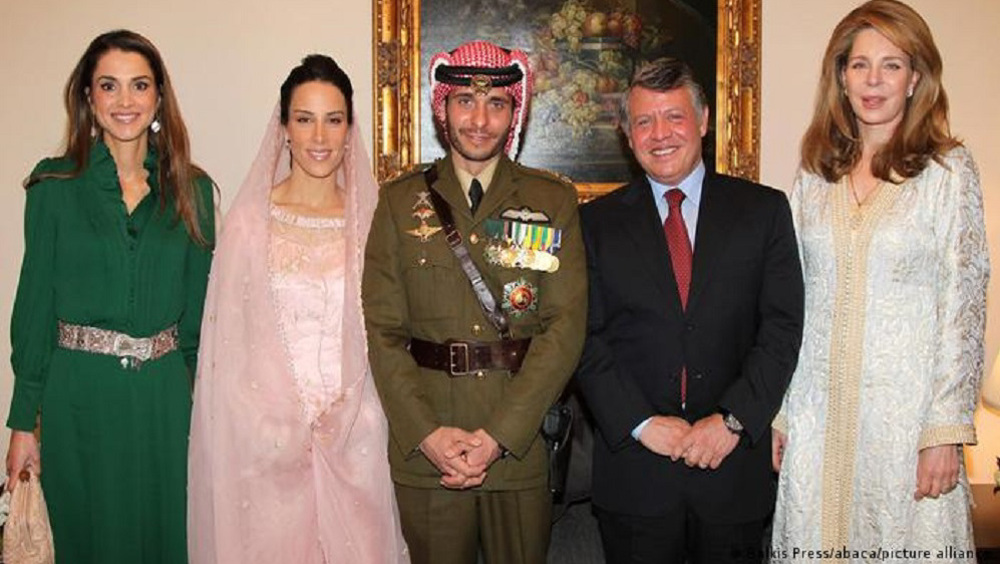 Jordan’s Prince Hamzah pledges allegiance to King Abdullah II