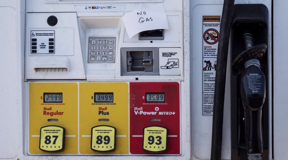 US gas prices at 7-yr high as pumps still shut after cyberattack