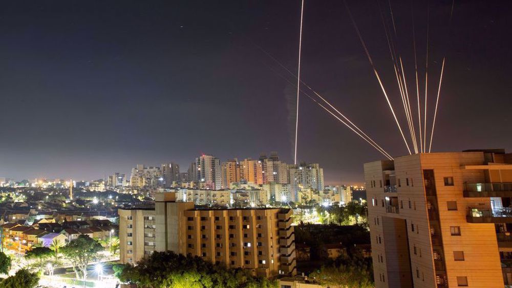 Israel gives in to ceasefire amid resistance’s heavy rocket barrage