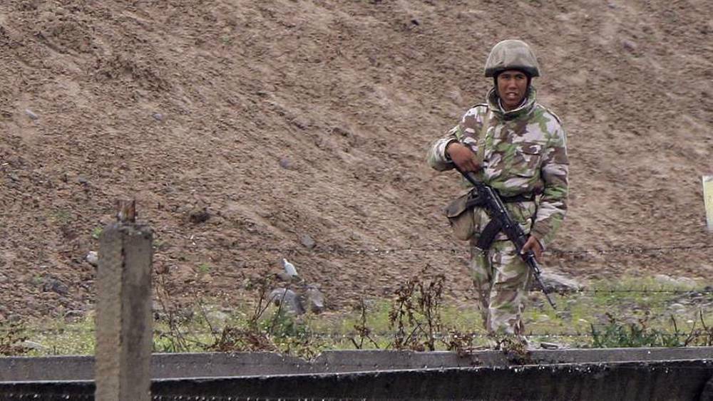 'Kyrgyzstan, Tajikistan complete troops withdrawal from border'