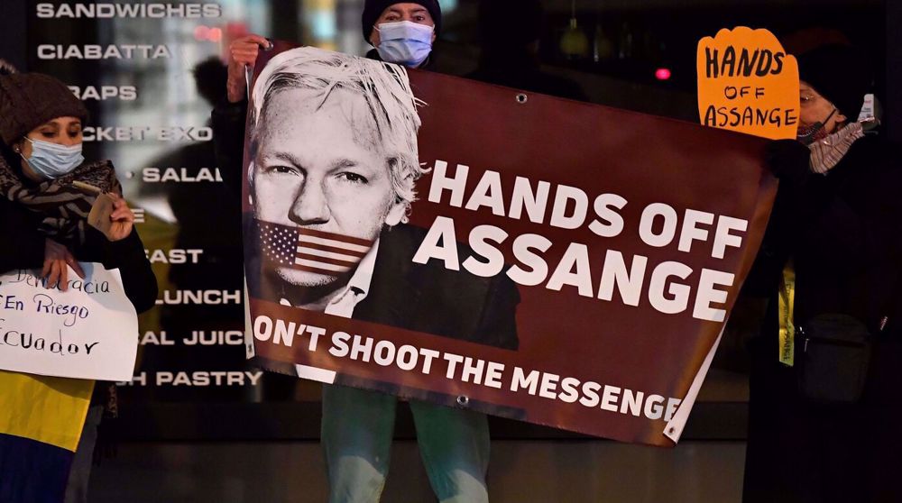 Snowden: Assange prosecution shows Biden’s lip service to press freedom