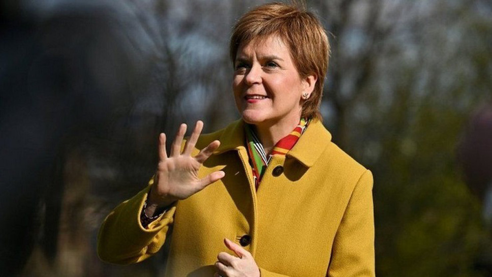 Sturgeon in last minute campaigning for ‘knife-edge’ election