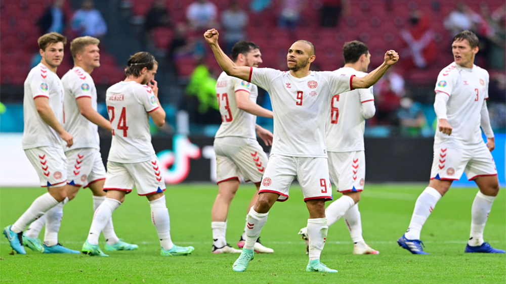 Denmark thrash Wales, enter Euro quarter-final