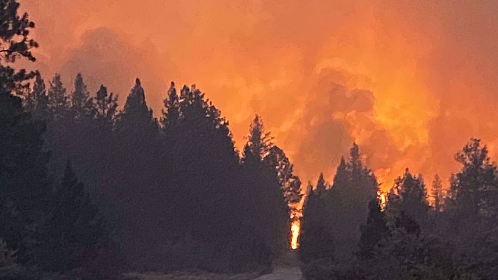 Oregon wildfire displaces 2,000 residents as blazes flare across US West