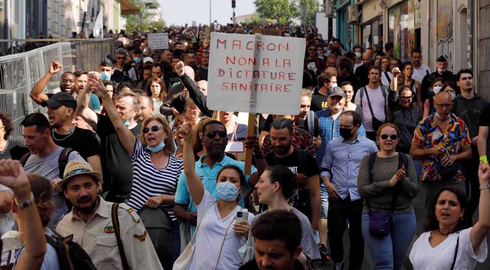 French protests call for 'freedom' amid government vaccine push