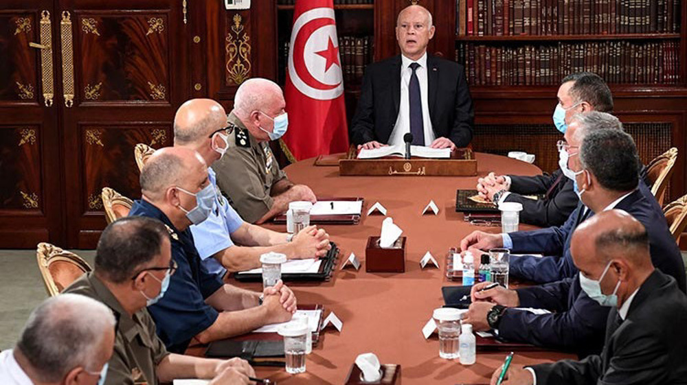 Tunisia pres. orders curfew, says country in ‘historic’ stage