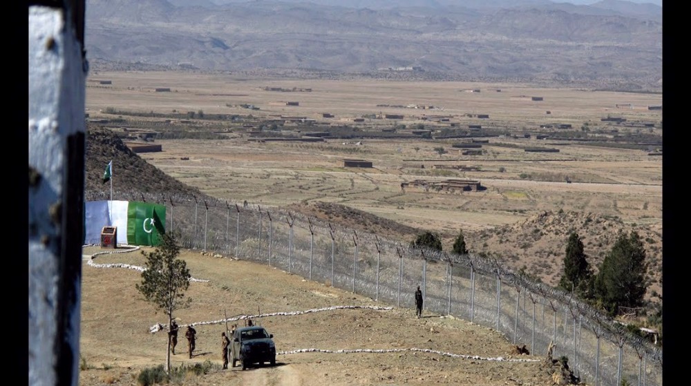 3 Pakistani troops killed in militant attack along Afghan border