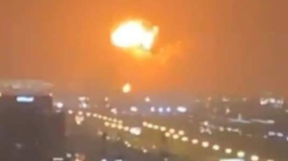 Huge explosion hits ship anchored off Dubai
